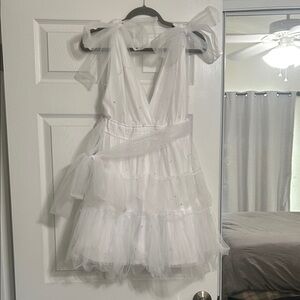 NWT White Tulle and pearls Mini Dress with Bow Shoulder Straps